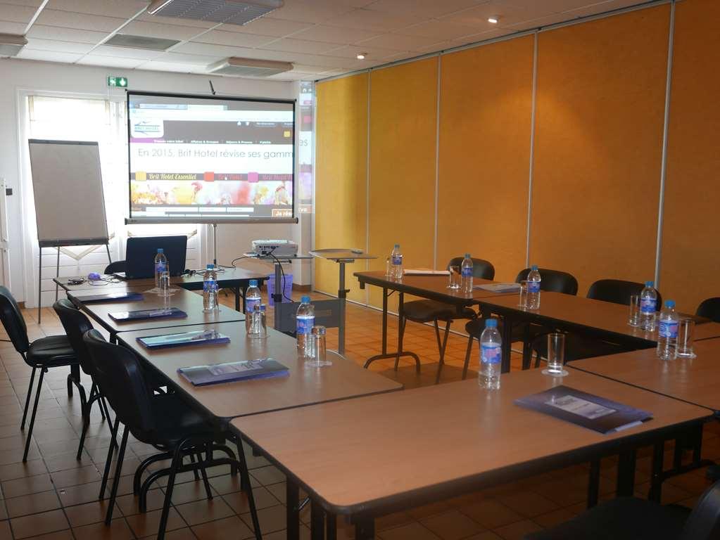 Brit Hotel Poitiers Beaulieu Facilidades foto